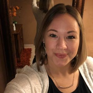 Meet your Posher, Taunja